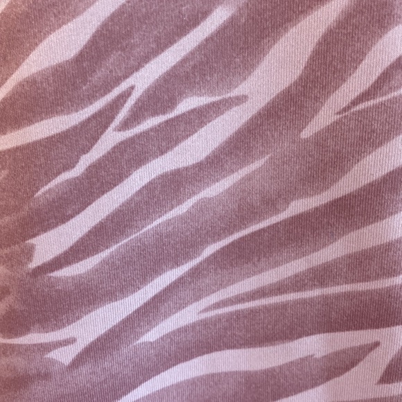 Crop Muscle Tank by 90° - Picture 5 of 8